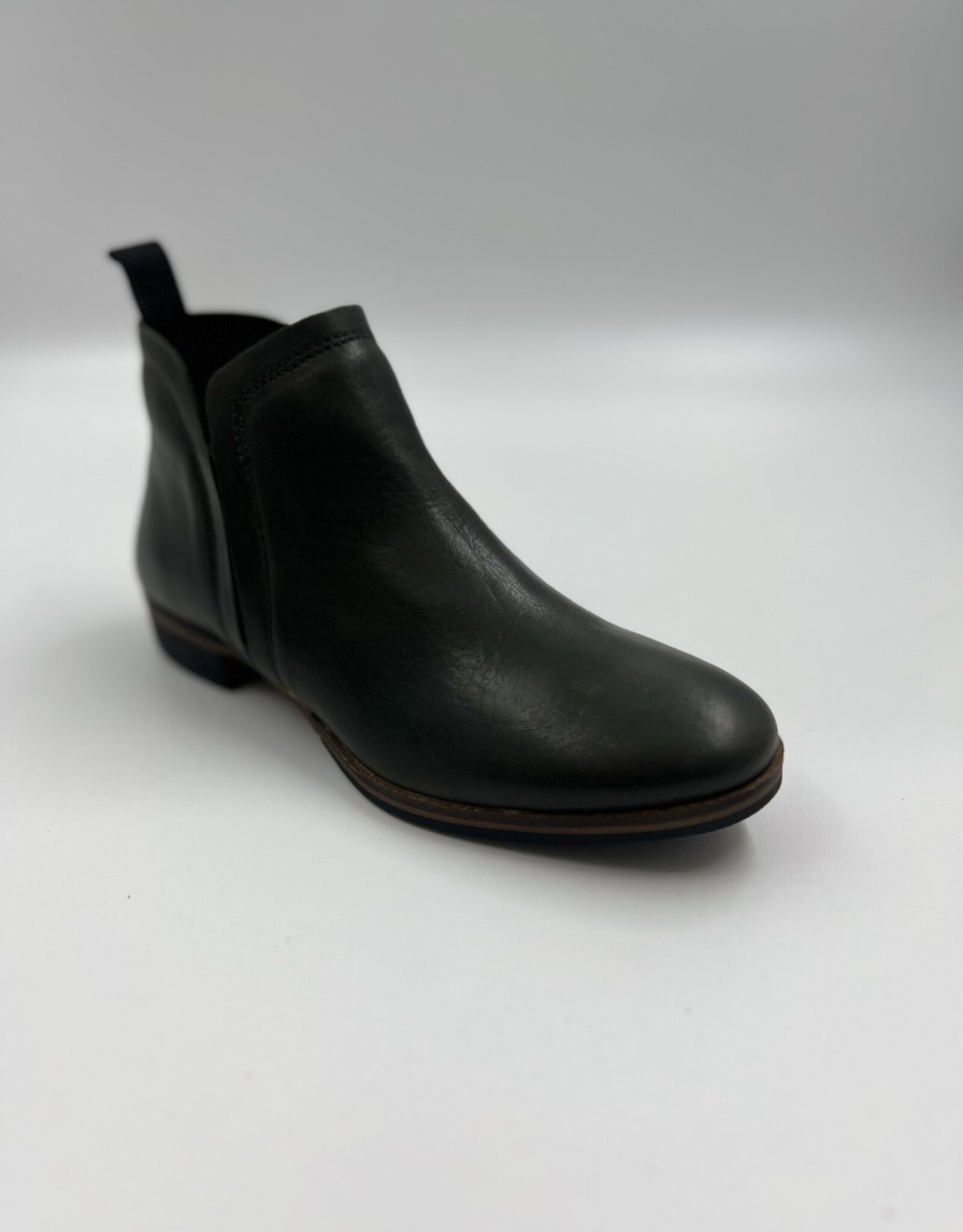 Boots Alexandria | Gaid