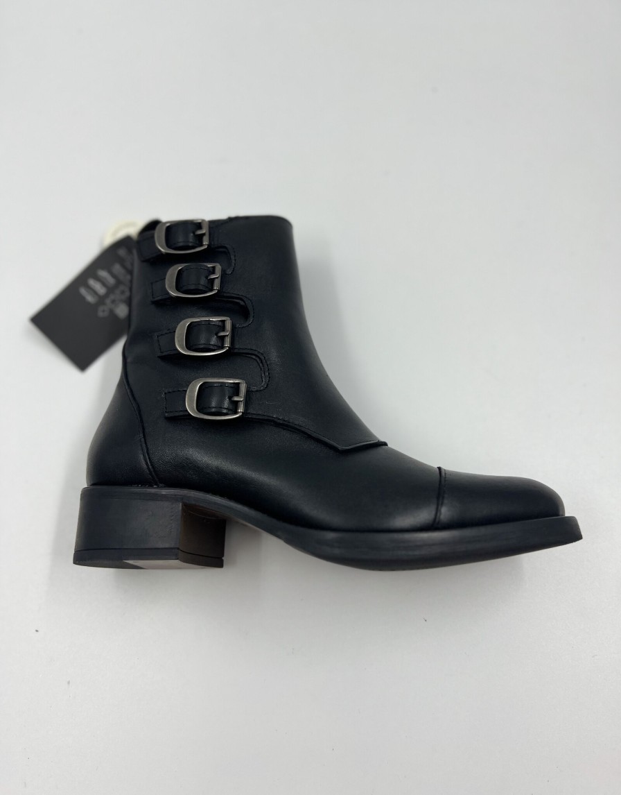 Boots Alexandria | 2569 Negro